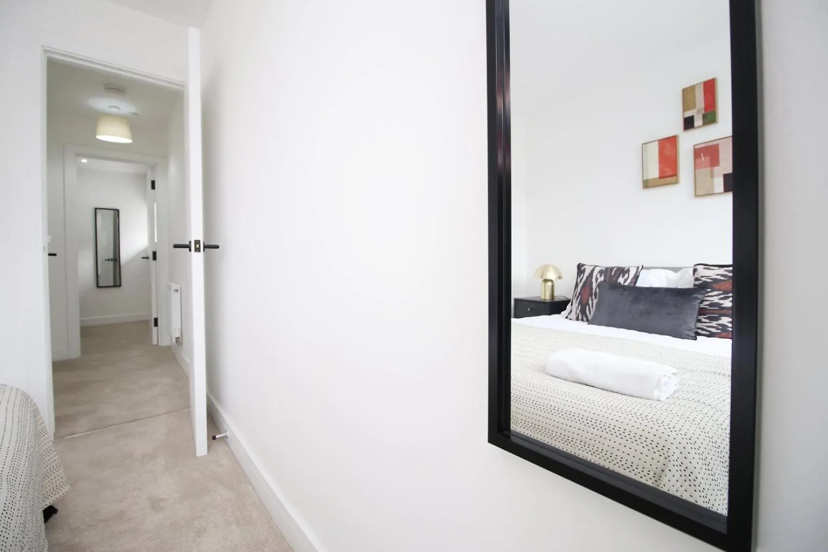 Centrally Located 2 Bedroom カーディフ アパート